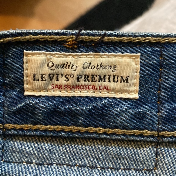 Levi’s  80s MOM Jeans - Picture 9 of 10